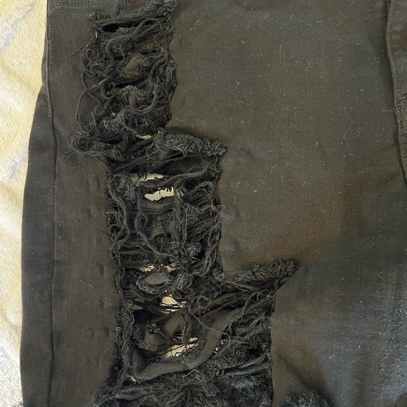 2X fashion, nova shredded shorts new with tag set - Picture 7 of 8